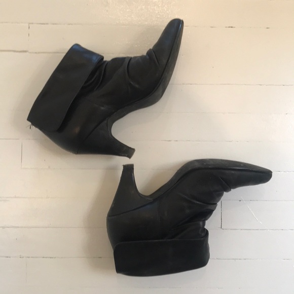 Black booties - Picture 2 of 3